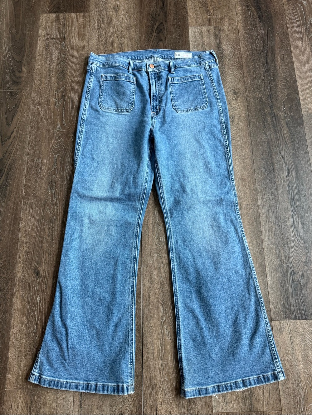 GAP 70’s Flare Women's Jeans Size 33/16 Short